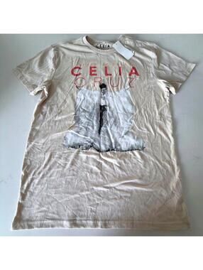 Celia Cruz Queen of Salsa Beige Graphic Crew Neck T-Shirt Women Size Small